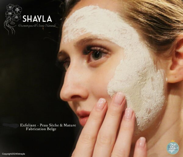 Shayla cosmetiques naturels - EXFOLIANT visage peaux matures et seches - argile blanche et graines de bambou naturelles - belge (2).JPG
