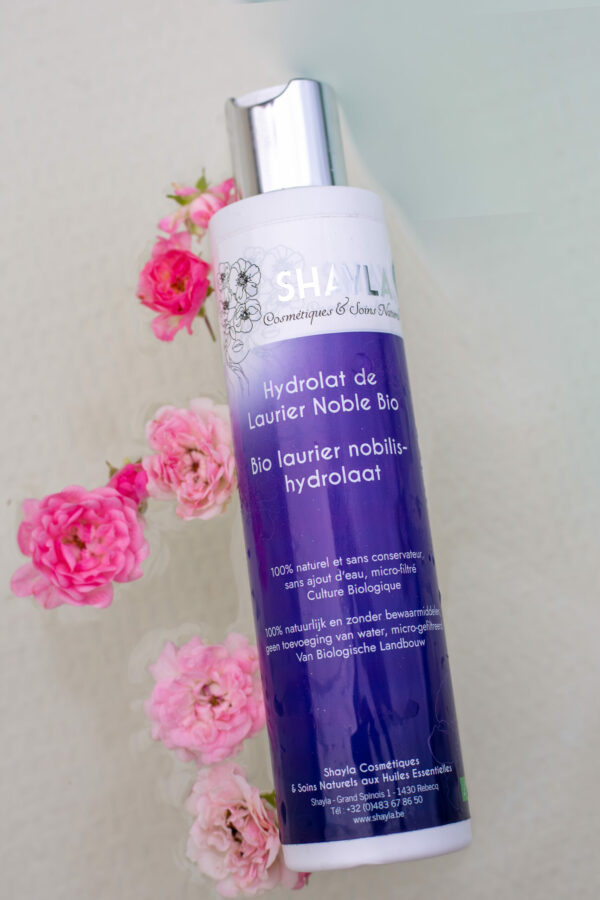 cosmetiques-naturels-routine-visage-hydrolat-laurier-noble-bio-soins-naturels-Shayla-made-in-belgium-fabrique-en-belgique-Fondatrice-Isabella-Delle-