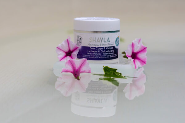 cosmetiques-naturels-routine-visage-peau-mature-et-seches-soins-naturels-Shayla-made-in-belgium-fabrique-en-belgique-Fondatrice-Isabella-Delle-CASTELLE-_-LABO-SHAYLA