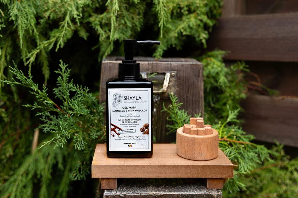 shayla-cosmetique-shampoing-naturels-et-gel-douche-naturels-hydrolat-cannelle-bio-shayla-belge-laboratoire-shayla-17-scaled.jpg